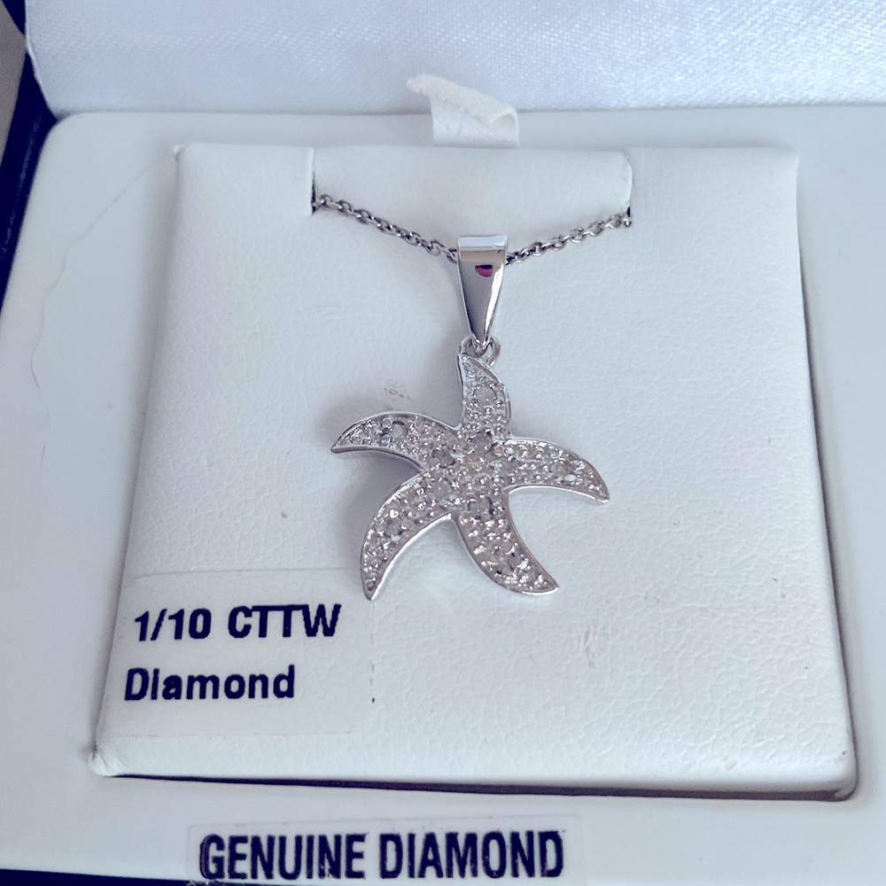 New Sterling Silver and Diamond Starfish Necklace